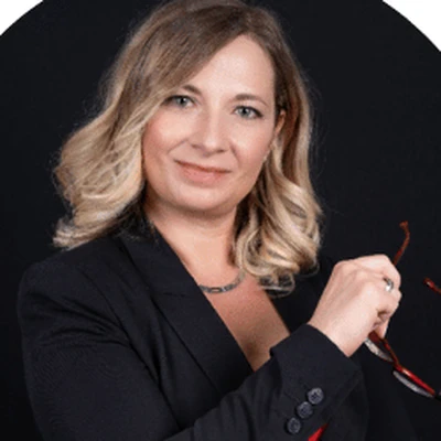 Jana Singer, Prokuristin